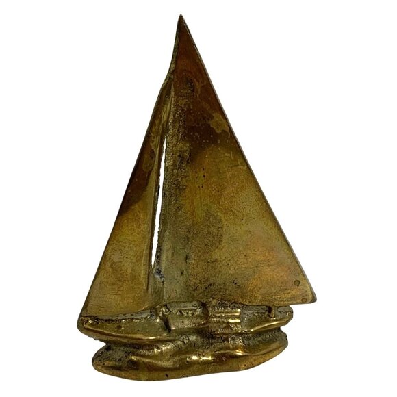 Gorgeous Vintage Brass Sailboat Desk Paperweight Nautical Sailing Taiwan MCM - Picture 7 of 9